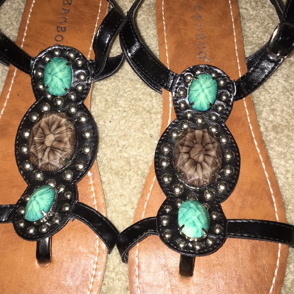 Stone encrusted sandals - Picture 3 of 7